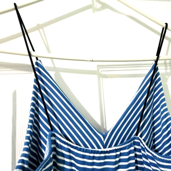 NWOT Polly & Esther Women's Strappy Striped Jumpsuit Size M - Picture 4 of 15